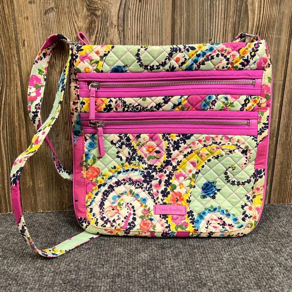 Vera Bradley Shoulder Bag Womens Quilted Zippered Adjustable Strap Pink Purse
